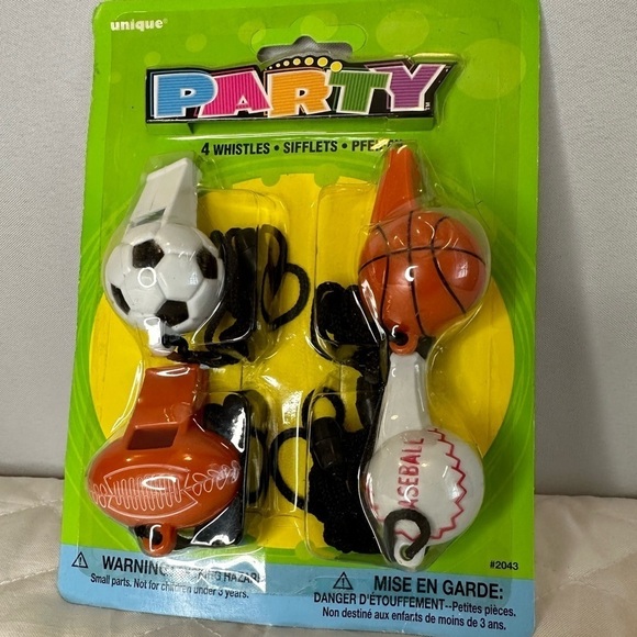 Unique Party 4 Whistles Ball With Necklace Basketball Baseball Football Soccer - Picture 3 of 5
